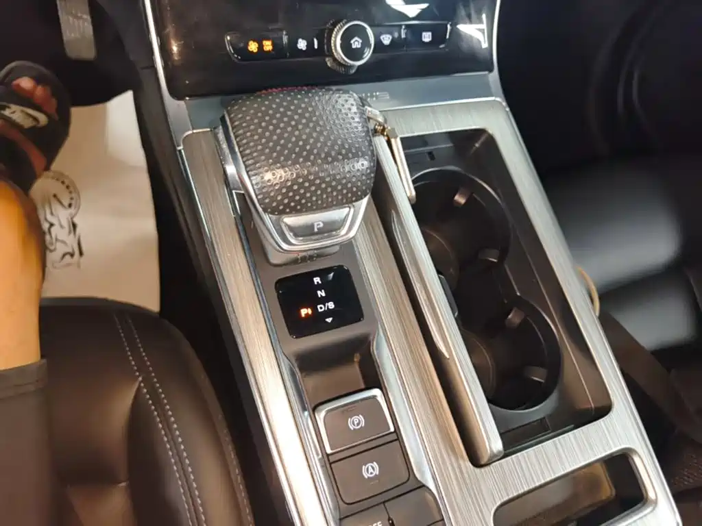 Roewe RX5 — фотографии объявления, Фото 14
