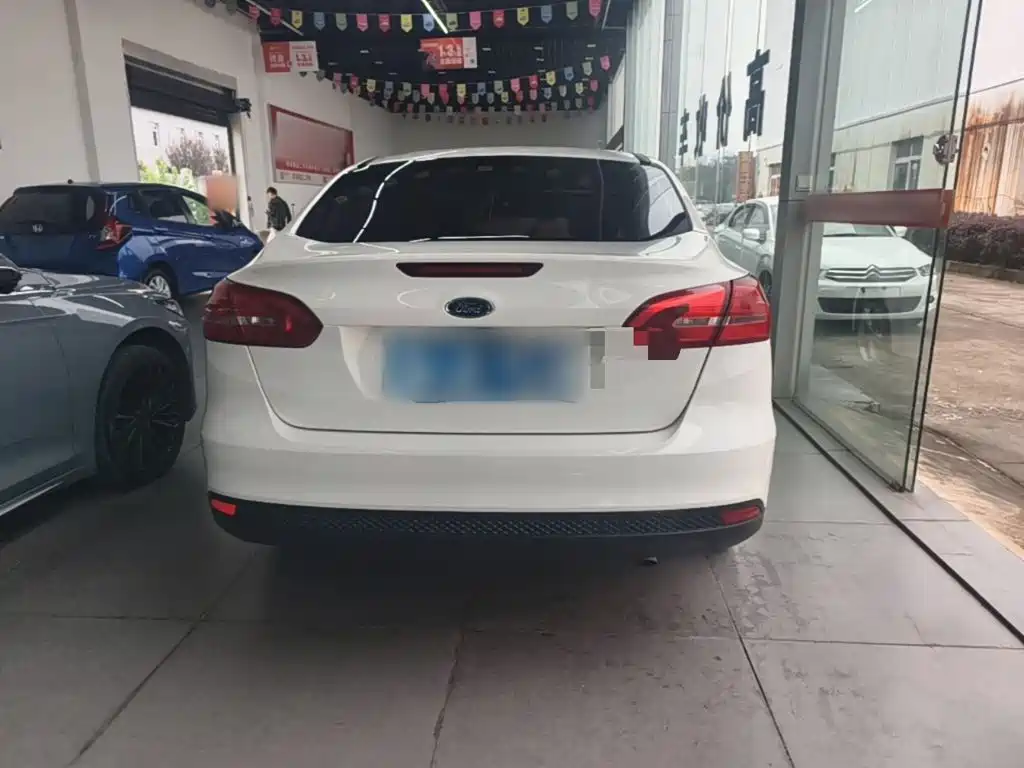 Ford Focus — миниатюра 6