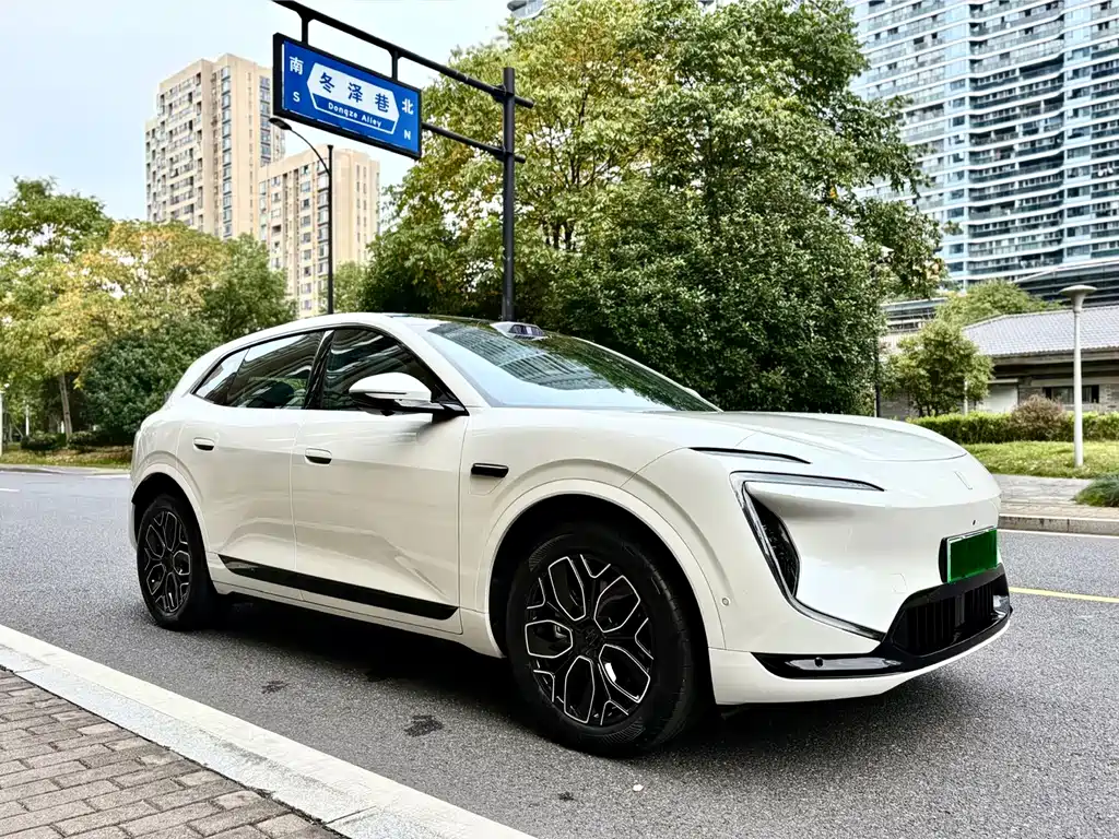 Avatr Avatr 07L — миниатюра 3