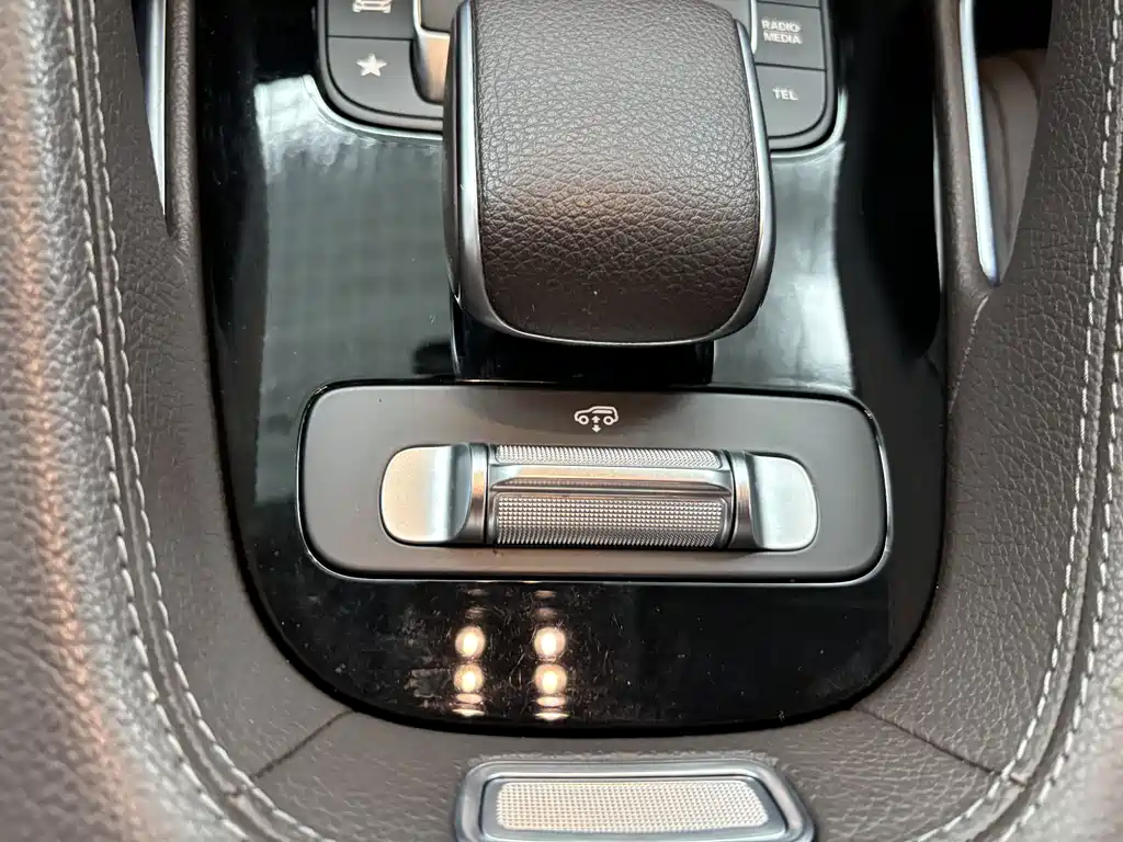 Mercedes-Benz GLE (Import) — миниатюра 19