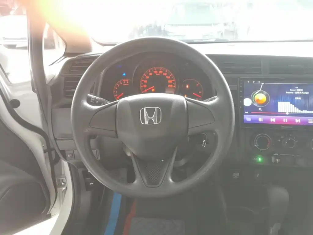 Honda Fit — миниатюра 11