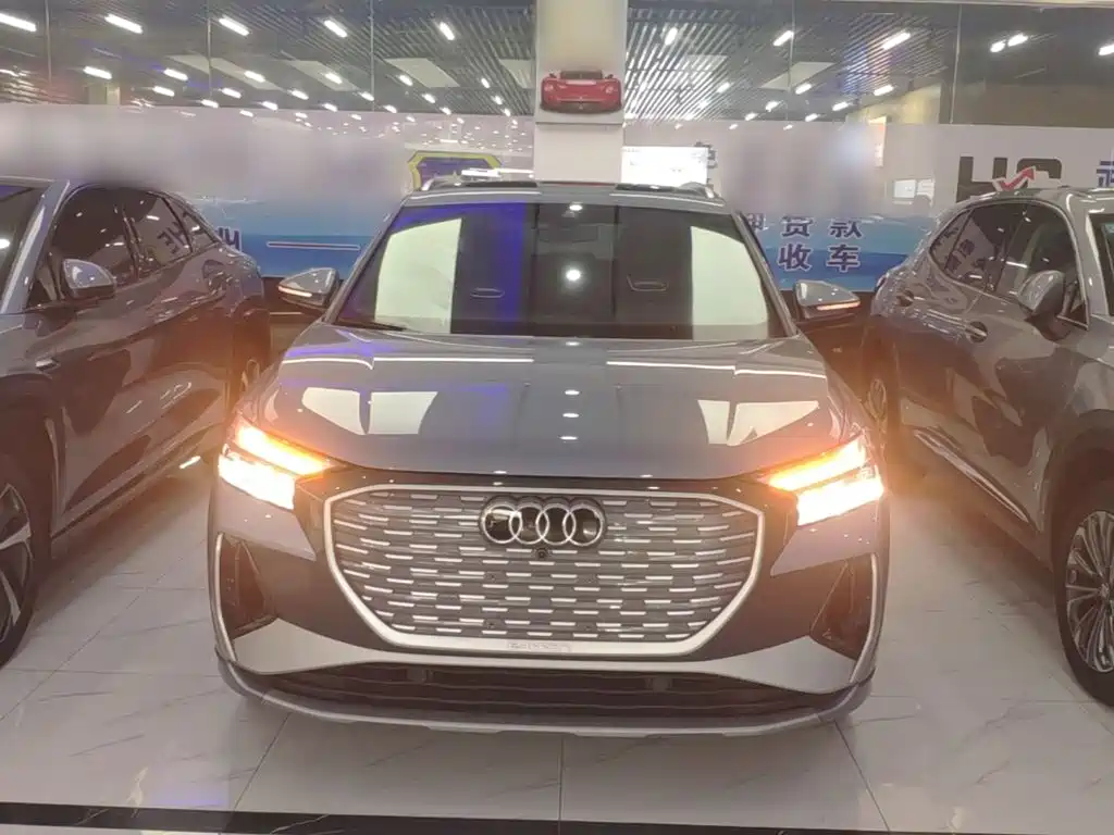 Audi Q4 e-tron — миниатюра 3