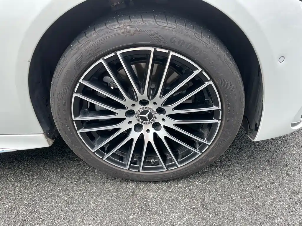 Mercedes-Benz C-Class — миниатюра 20
