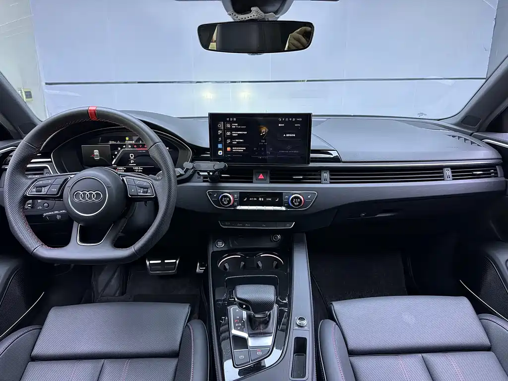 Audi A4L 2025 200 Enjoy 40 TFSI Luxury B&O