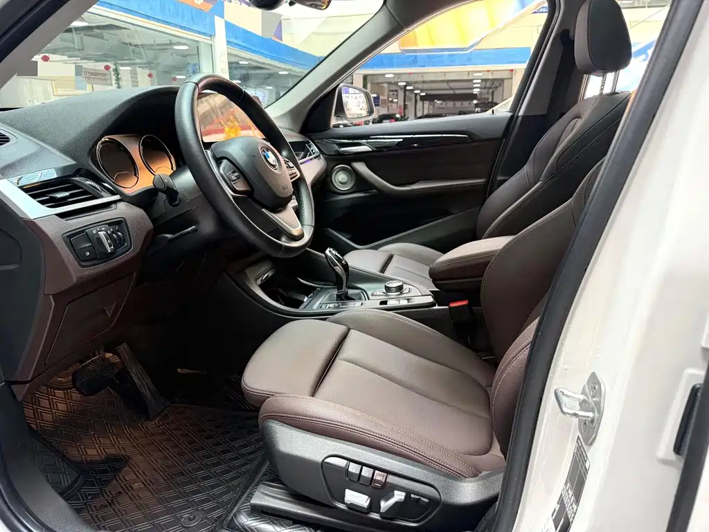 BMW X1 — миниатюра 7