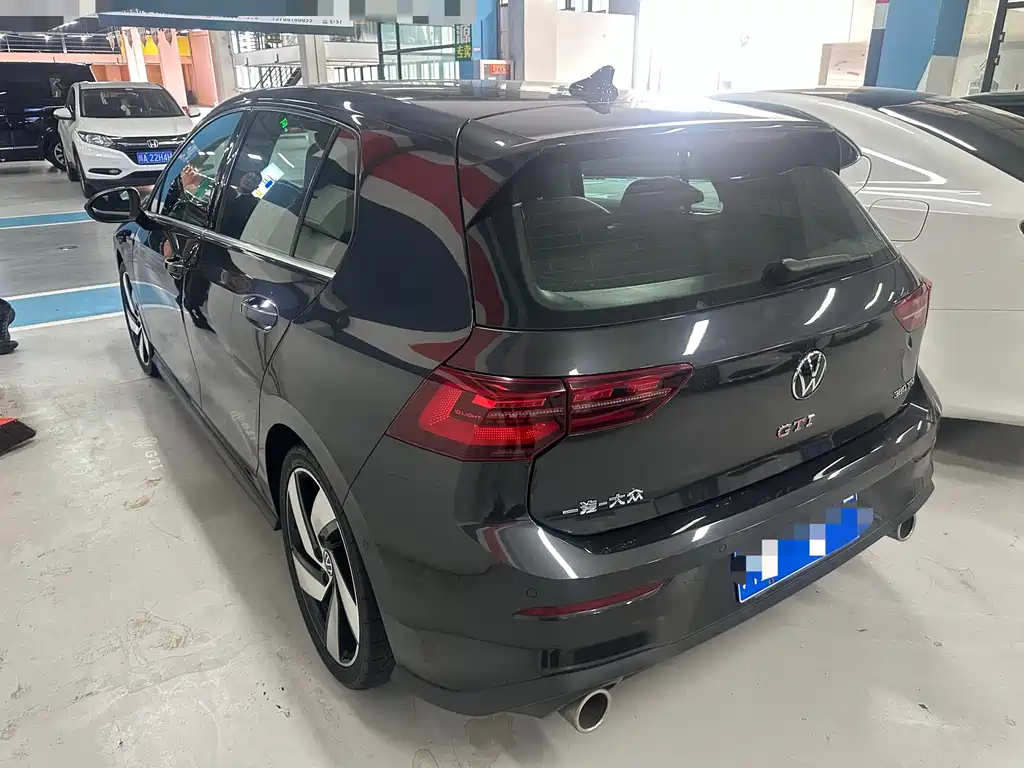 Volkswagen Golf GTI — миниатюра 13