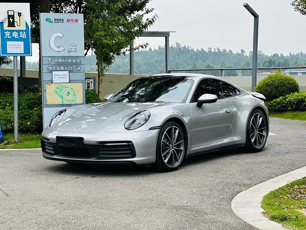 Porsche 911