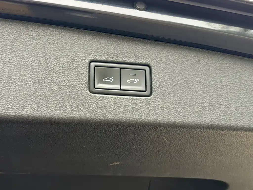 Volkswagen Tiguan L — миниатюра 26
