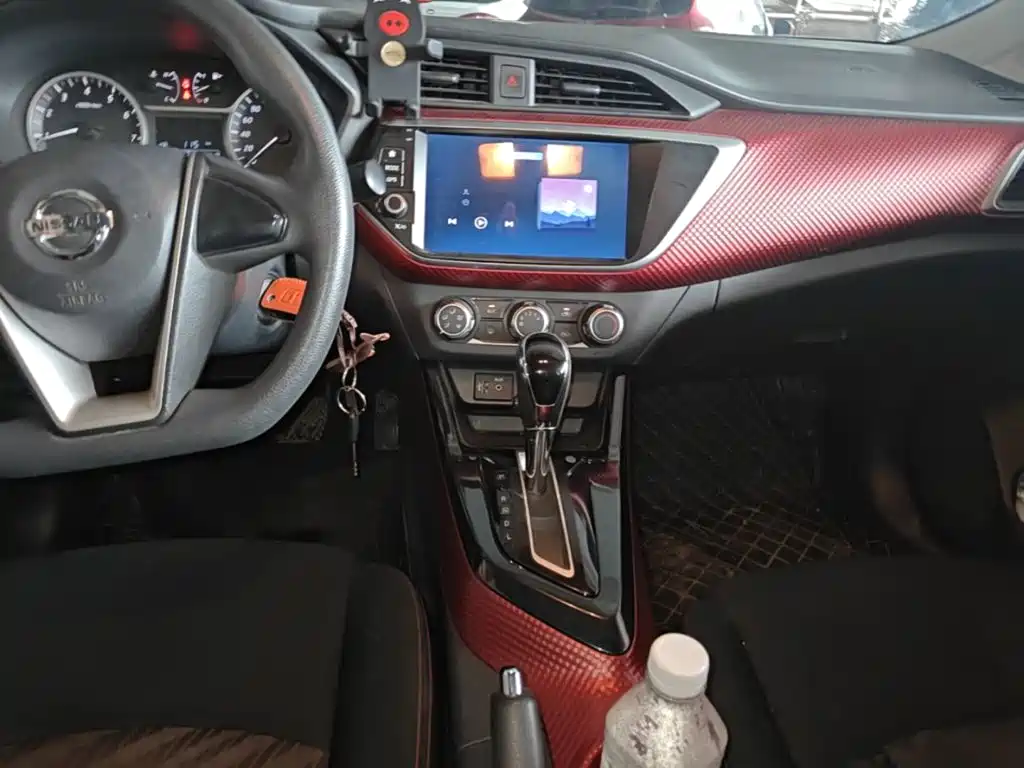 Nissan Bluebird — миниатюра 13
