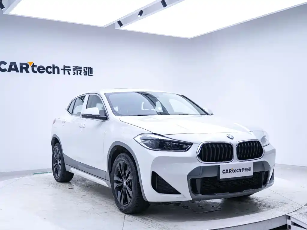 BMW X2 2021 sDrive20i M