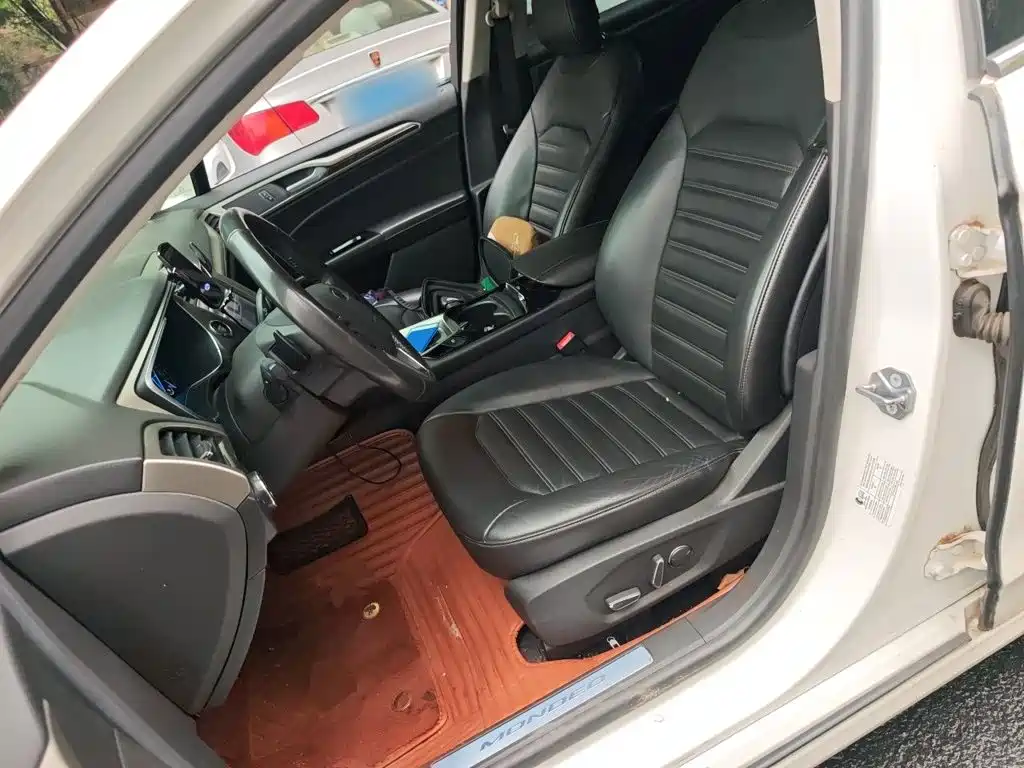Ford Mondeo — миниатюра 17