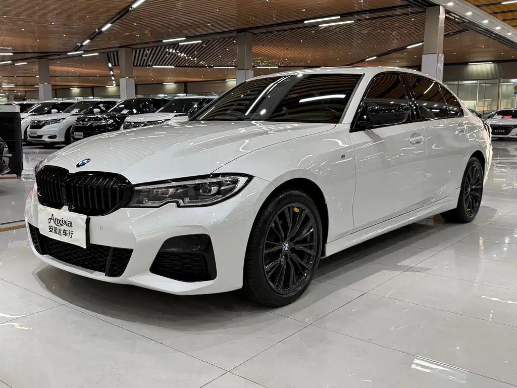 BMW 3 Series 2021