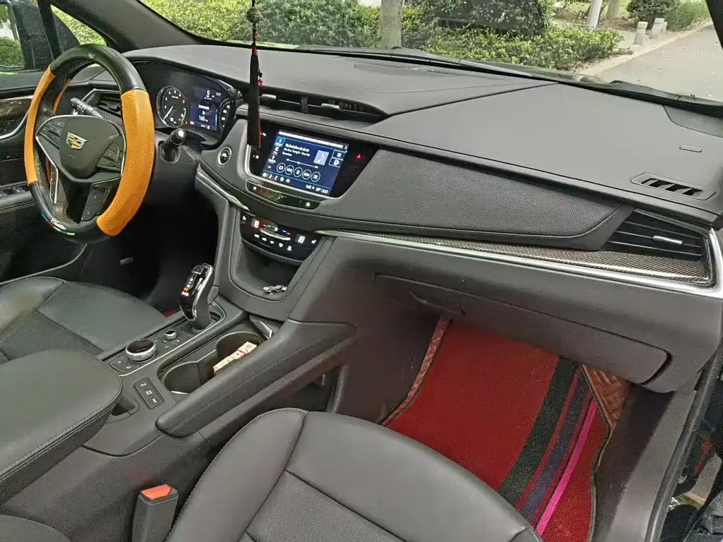 Cadillac XT5 — миниатюра 6