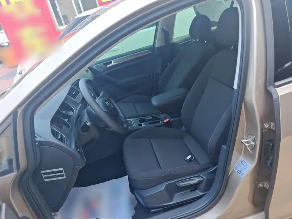 Volkswagen Golf — миниатюра 15