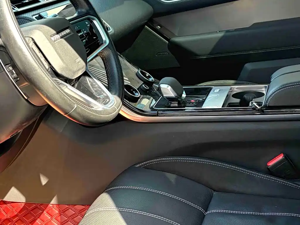Land Rover Velar — миниатюра 6