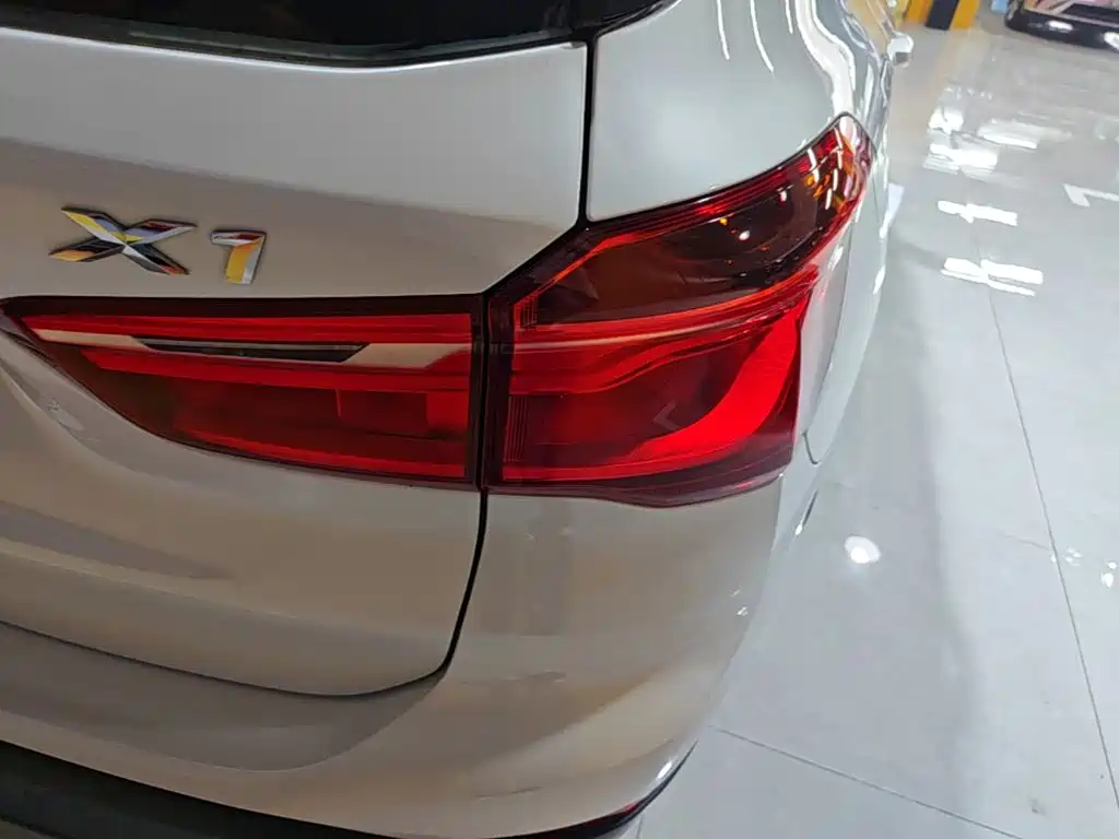 BMW X1 — миниатюра 8