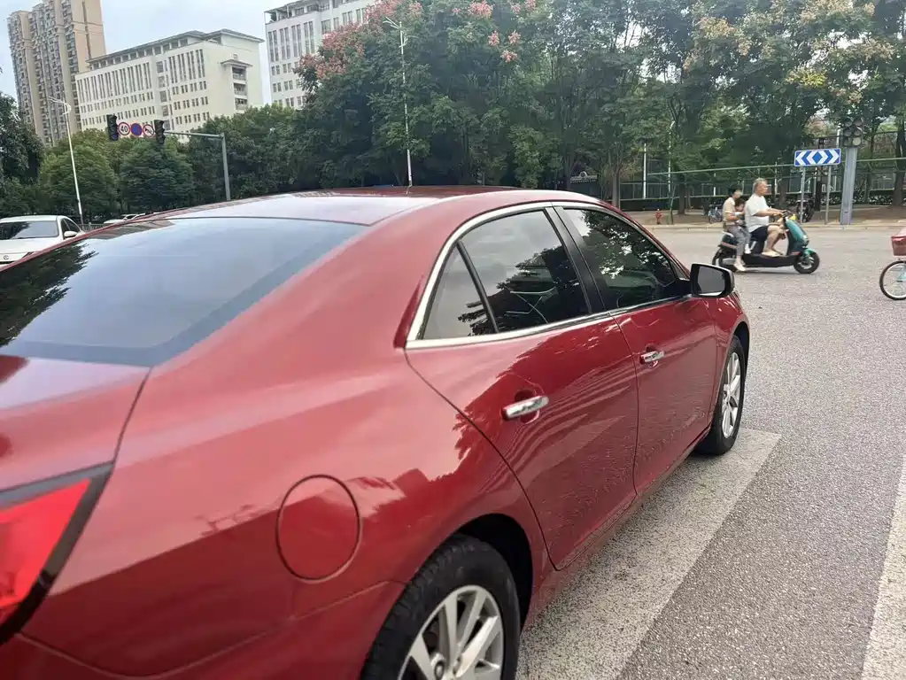 Chevrolet Malibu — миниатюра 18