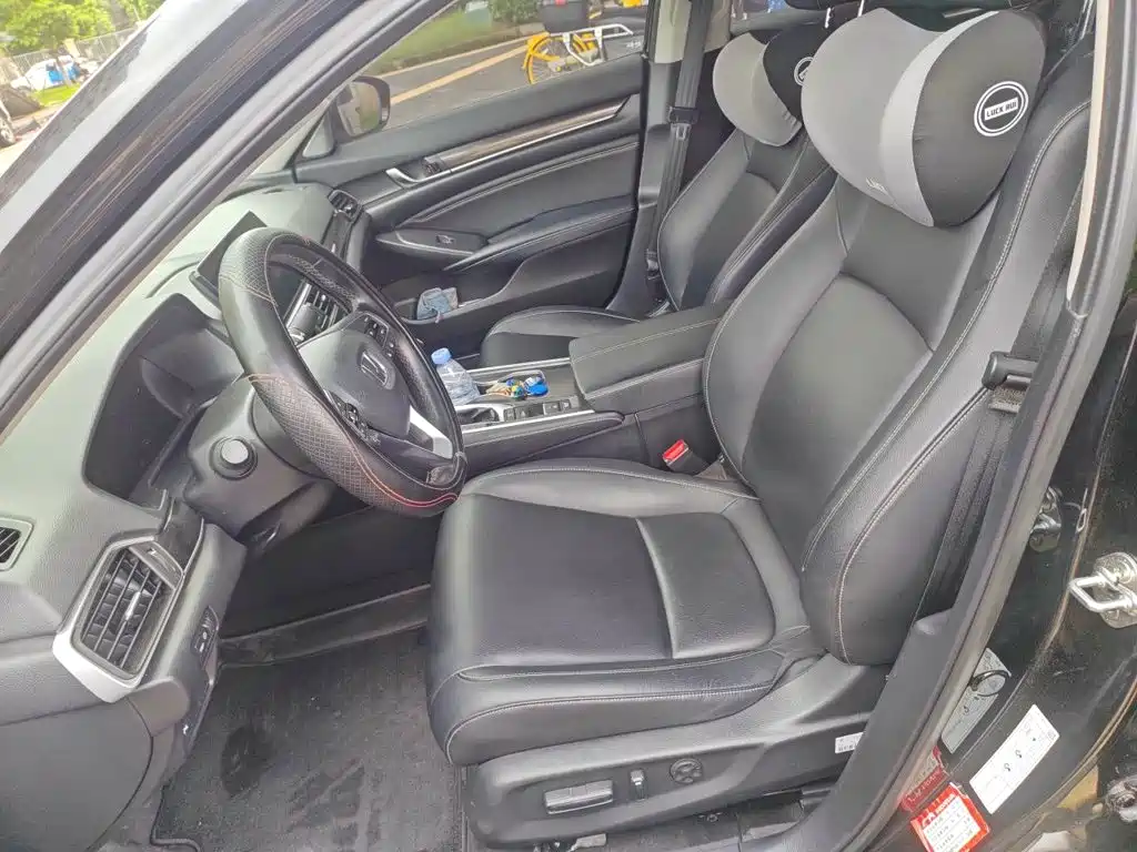 Honda Accord — миниатюра 11
