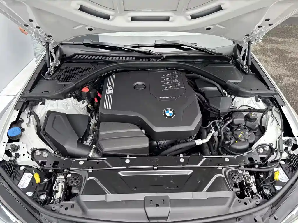 BMW 3 Series — миниатюра 14