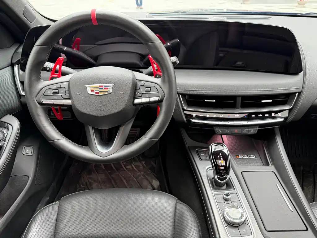 Cadillac CT5 — миниатюра 8