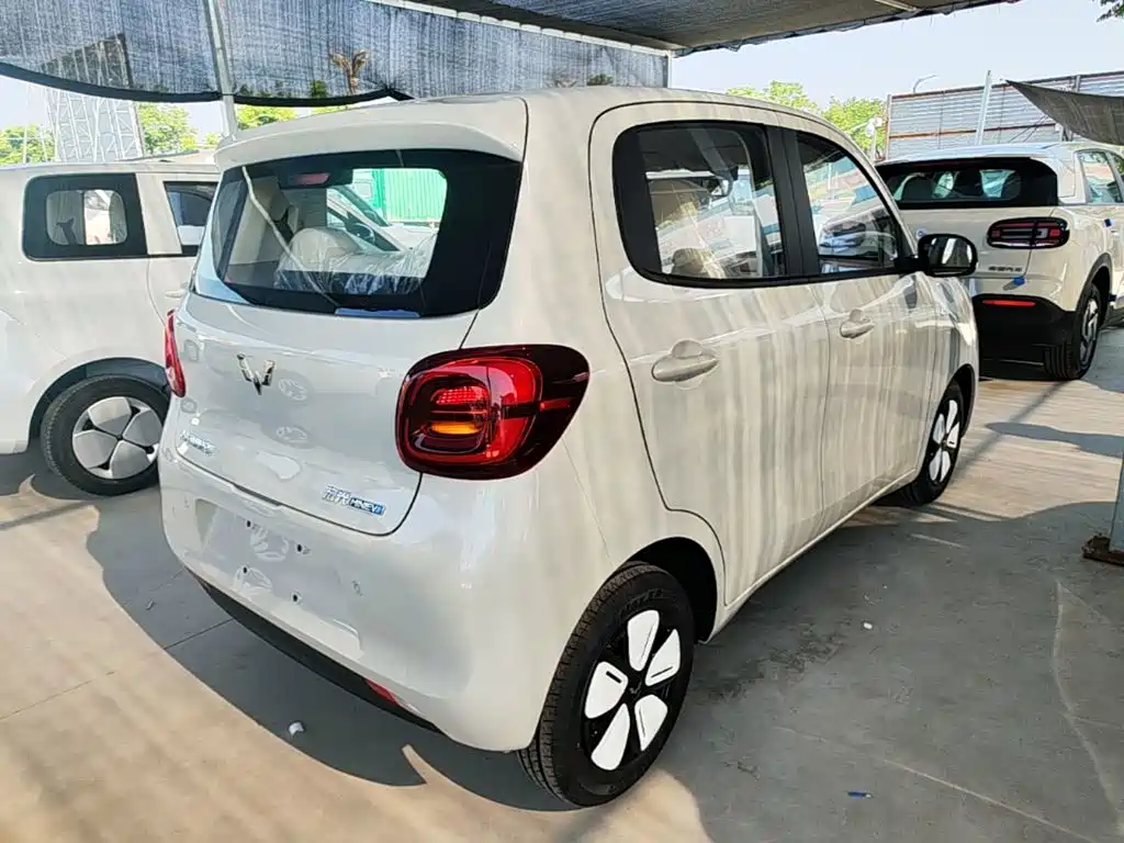Wuling MINIEV — миниатюра 7