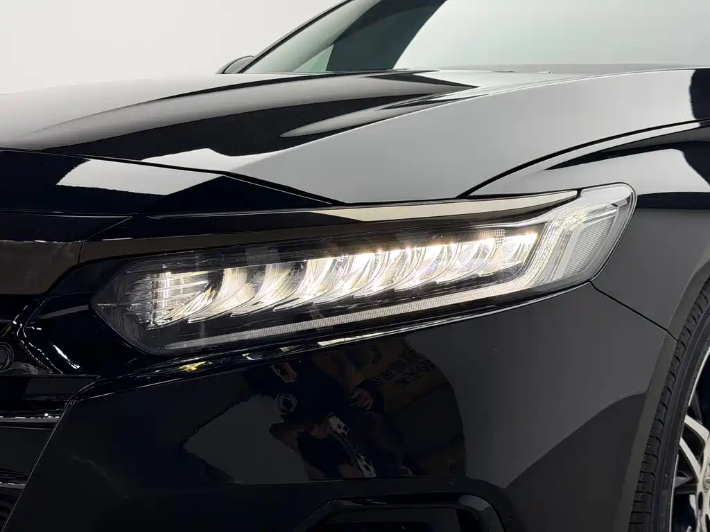 Honda Accord 2022 260TURBO Luxury