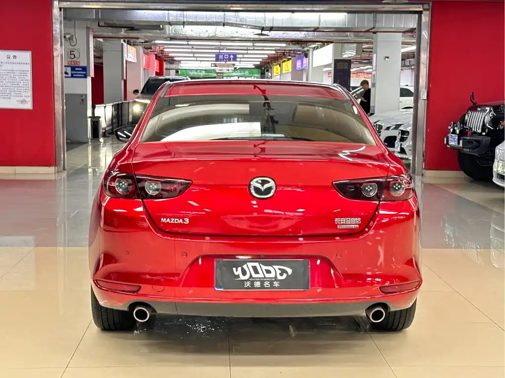 Mazda Mazda3 3 2020 2.0L AT