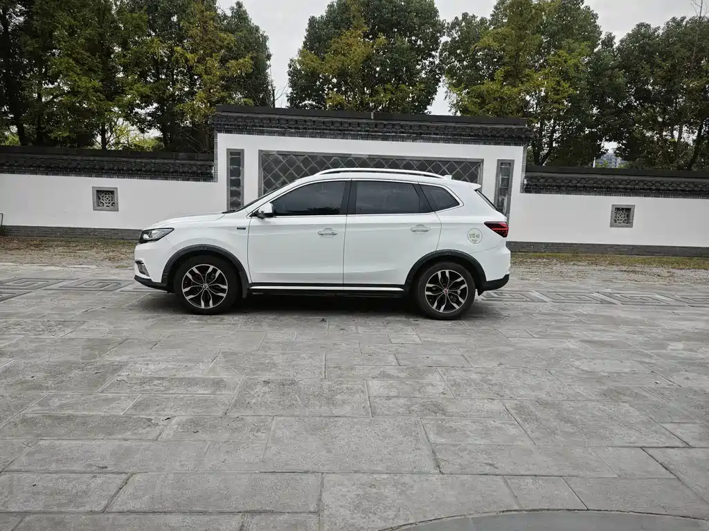 Roewe RX5 — миниатюра 8