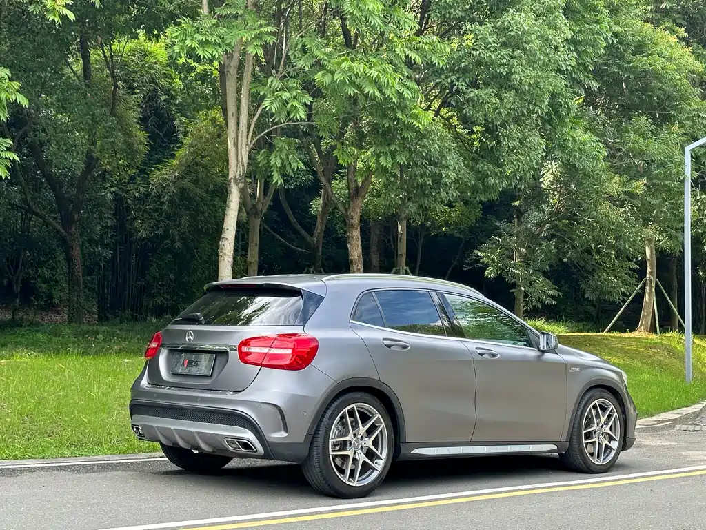 Mercedes-Benz GLA AMG — миниатюра 5