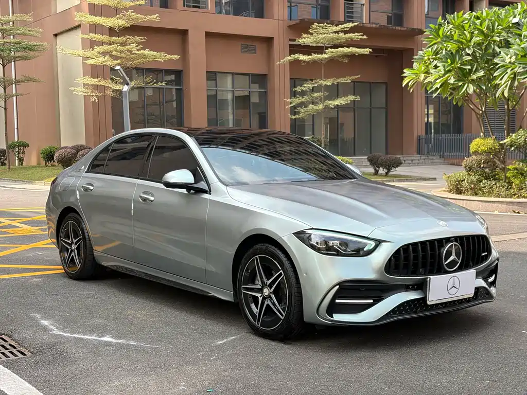 Mercedes-Benz C-Class — миниатюра 9