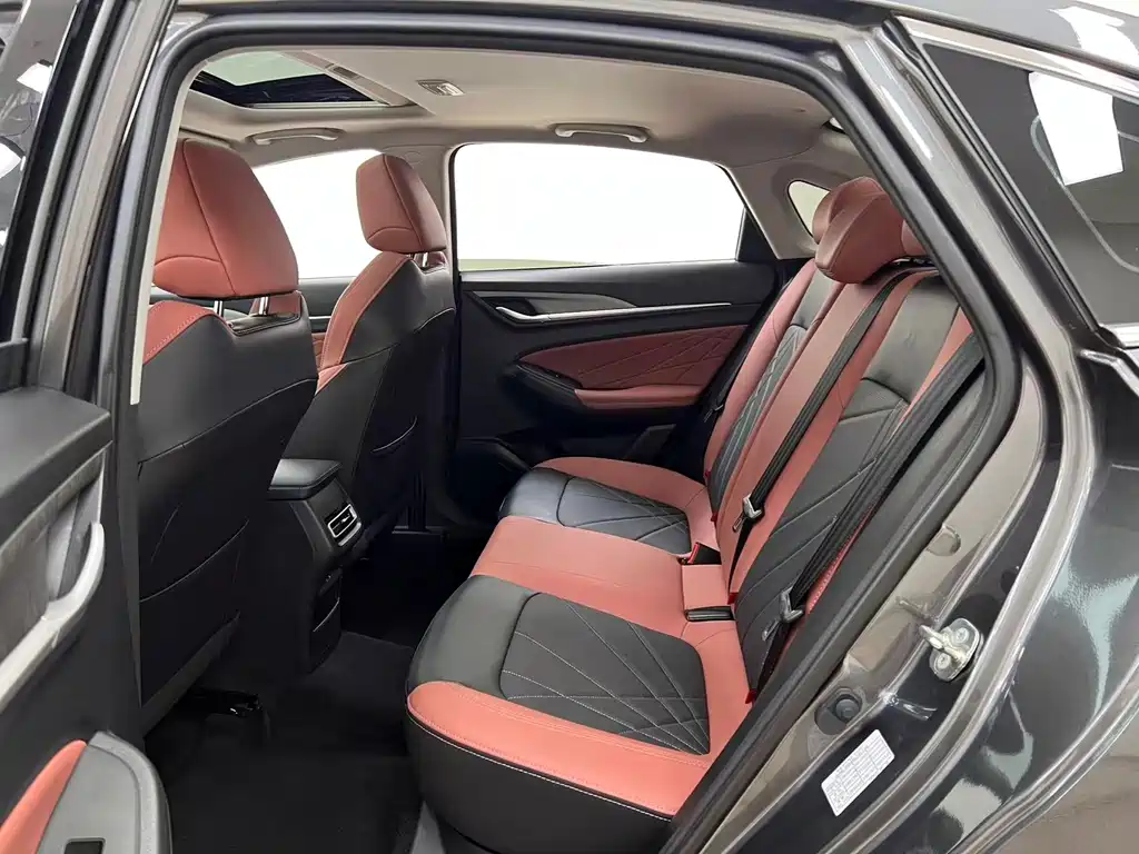 Changan Eado — миниатюра 8
