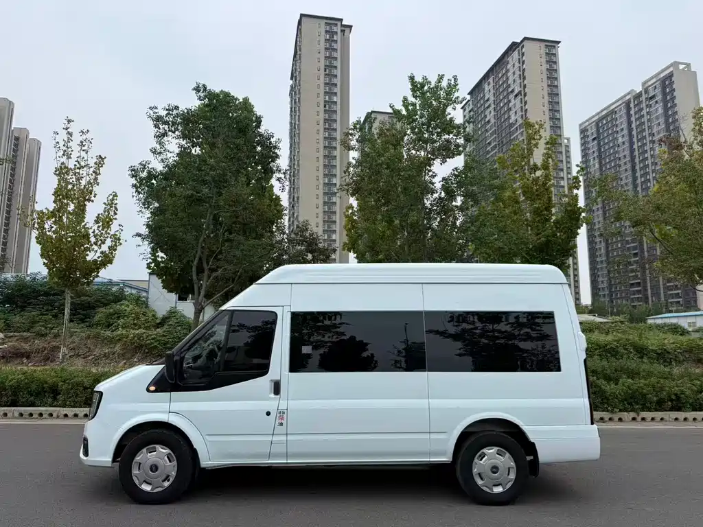 JMC JMC Fushun — миниатюра 5