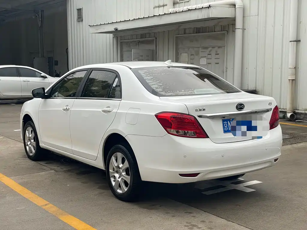 BYD e5 — миниатюра 6