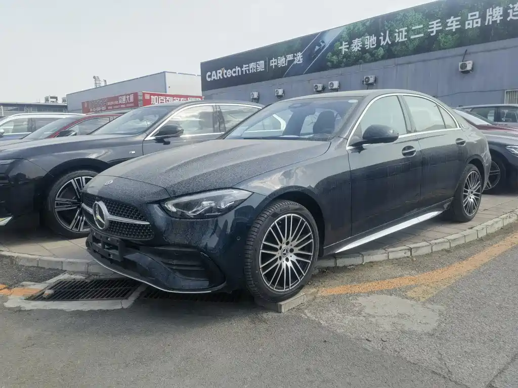 Mercedes-Benz C-Class 2024