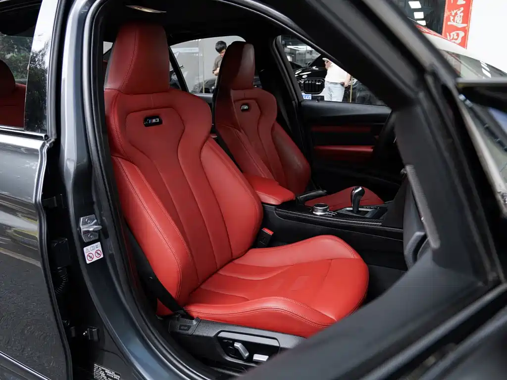 BMW M3 — миниатюра 6