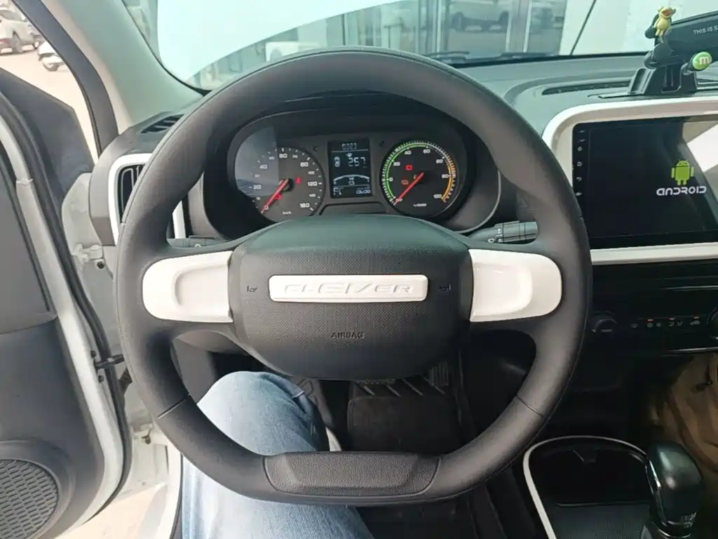 Roewe Clever — миниатюра 11