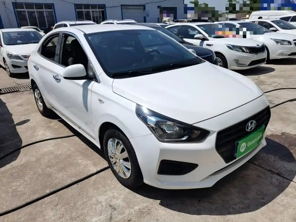 Hyundai Verna — миниатюра 4