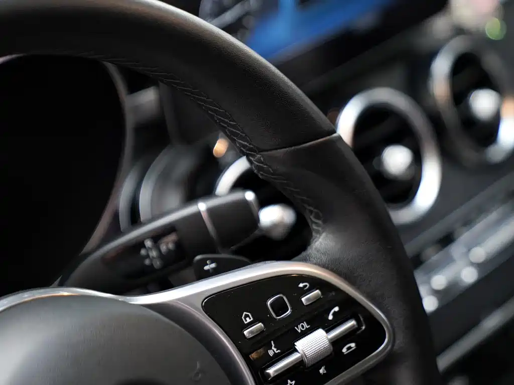 Mercedes-Benz C-Class — миниатюра 10