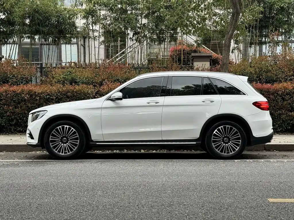 Mercedes-Benz GLC — миниатюра 3