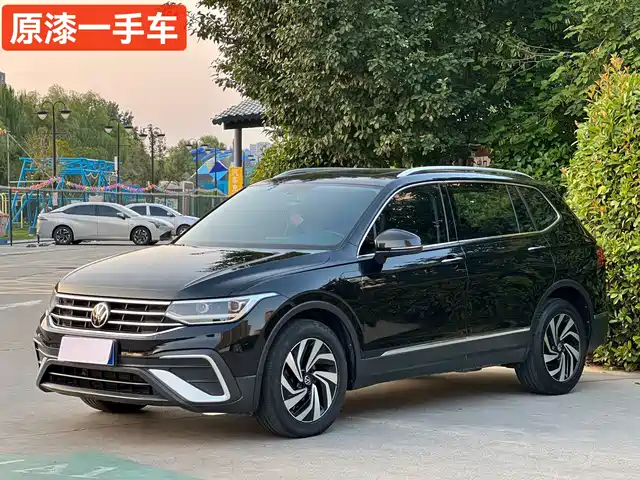 Volkswagen Tiguan L