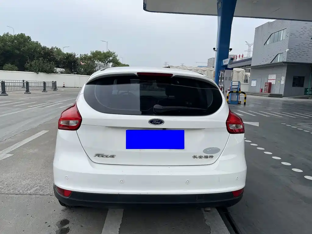 Ford Focus — миниатюра 7