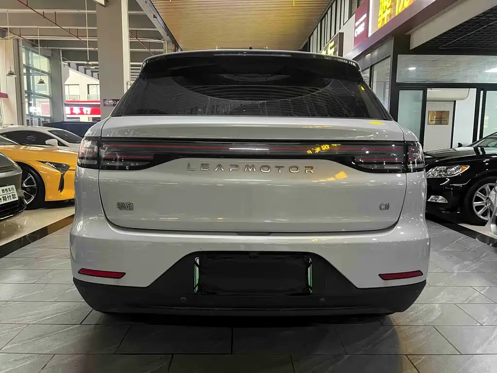 Leapmotor Leapmotor C11 — миниатюра 3