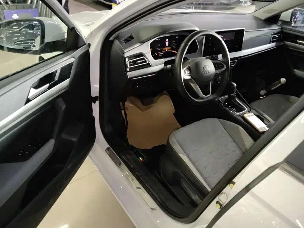 Volkswagen Lavida — миниатюра 16