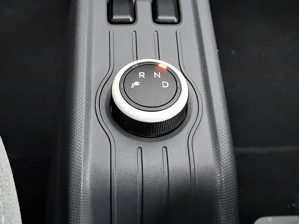 Wuling MINIEV — миниатюра 13