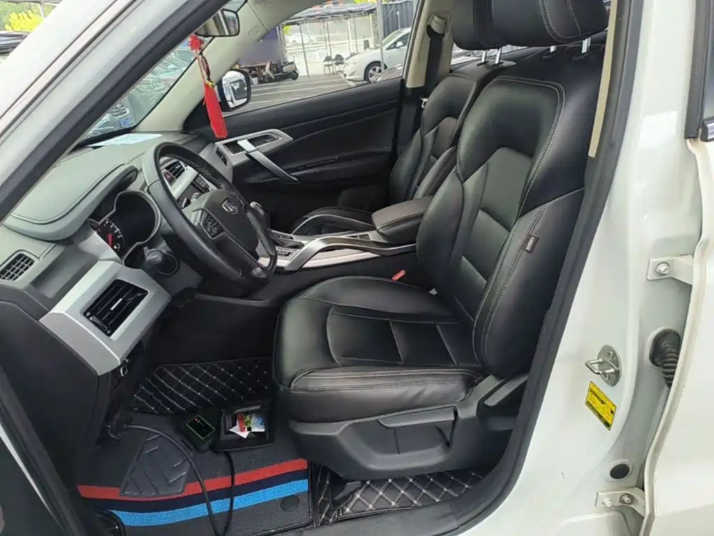 Geely Boyue — миниатюра 15