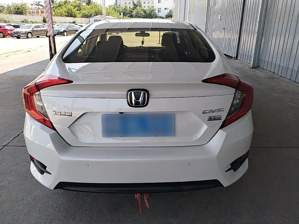 Honda Civic — миниатюра 6