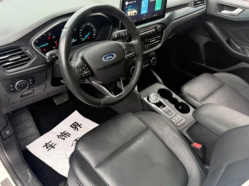 Ford Focus Active — миниатюра 15