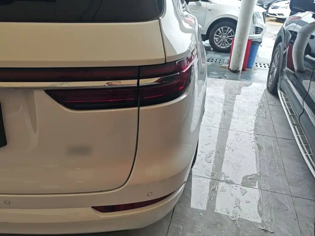 Li Auto Li ONE — миниатюра 8