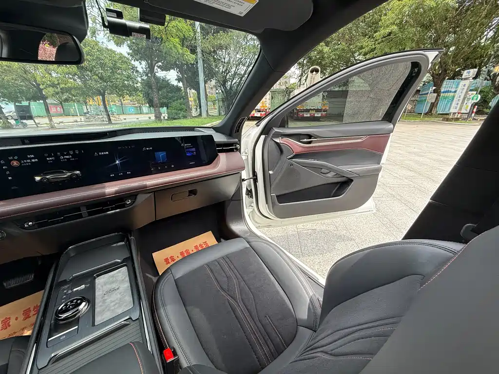 Ford Mondeo — миниатюра 14