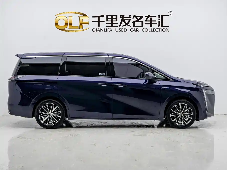 GAC Motor 传祺E8 PHEV — миниатюра 8